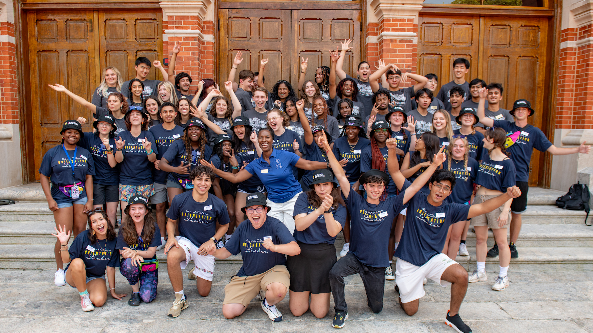 Dean Badia Ahad with Orientation Leaders on Move-In Day