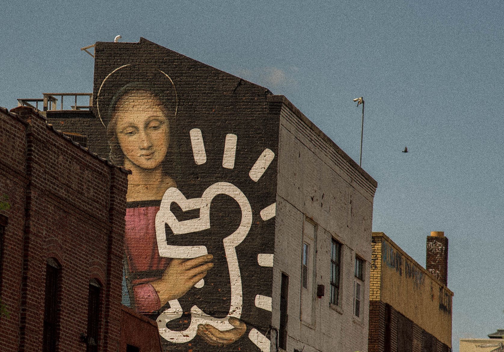 Students compared street artists and gallery artists.