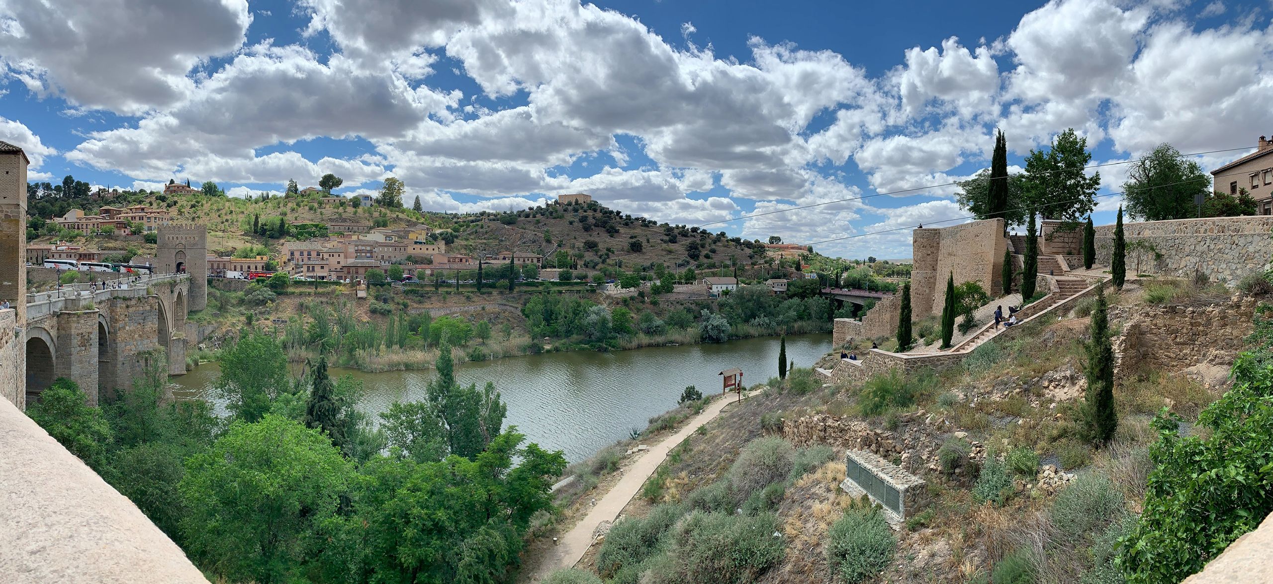 The students traveled for 10 days across Spain.