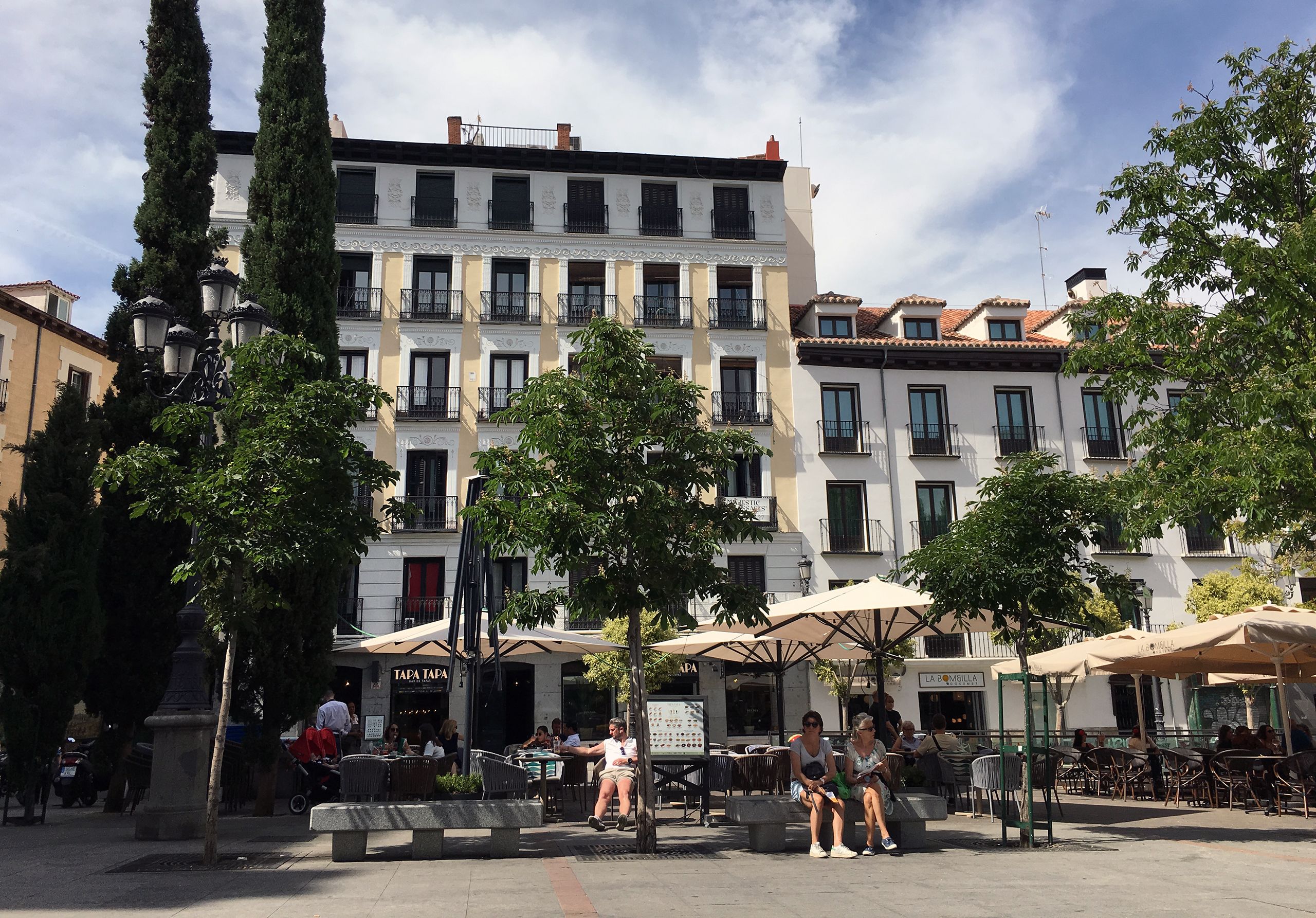 A group of Oxford students recently traveled to Spain to study the global political economy.