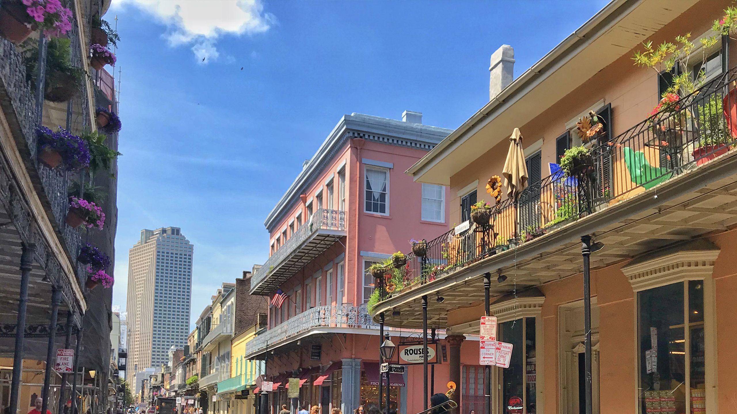 Volunteers spent their day off exploring the French Quarter.
