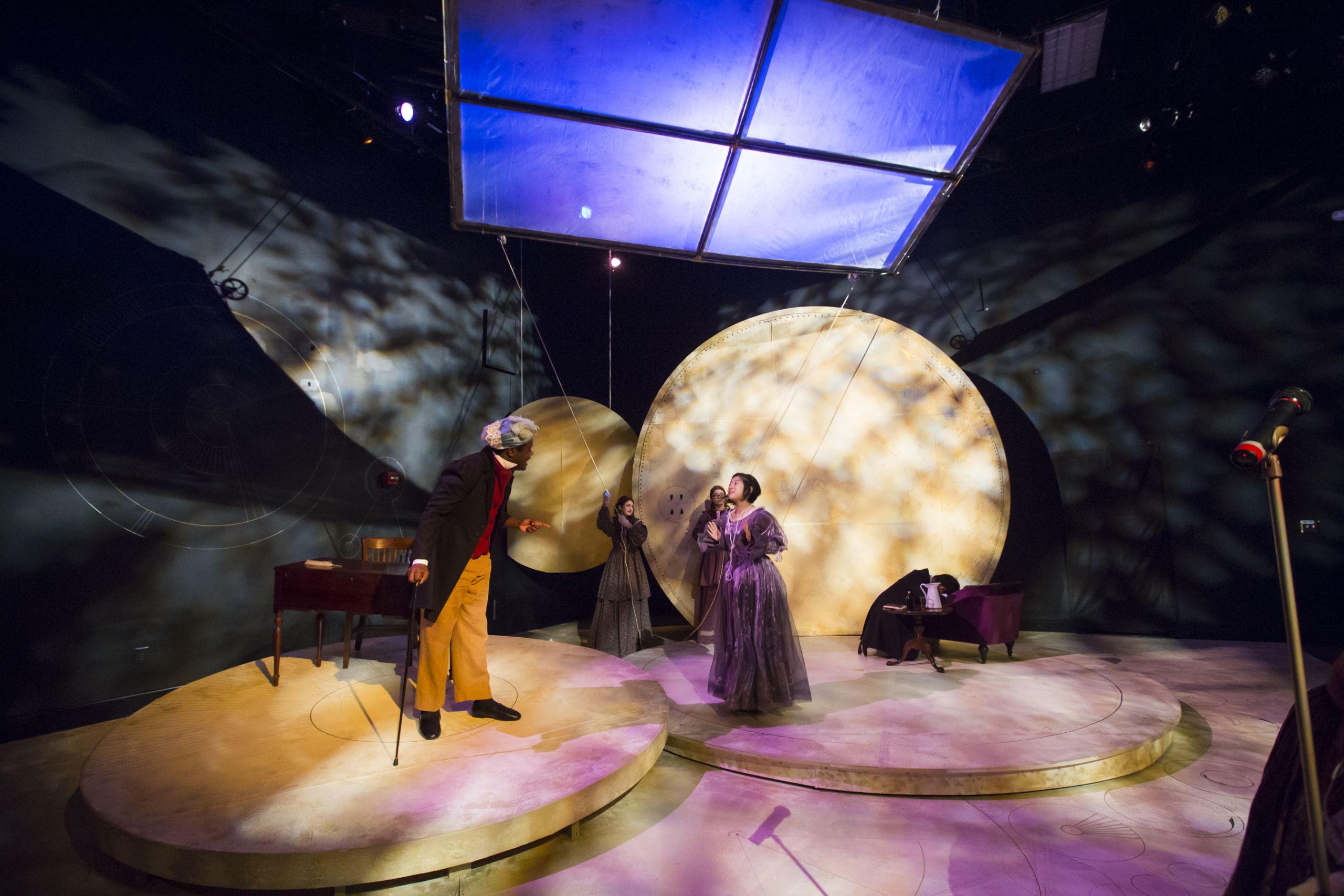 The set included a rotating platform.