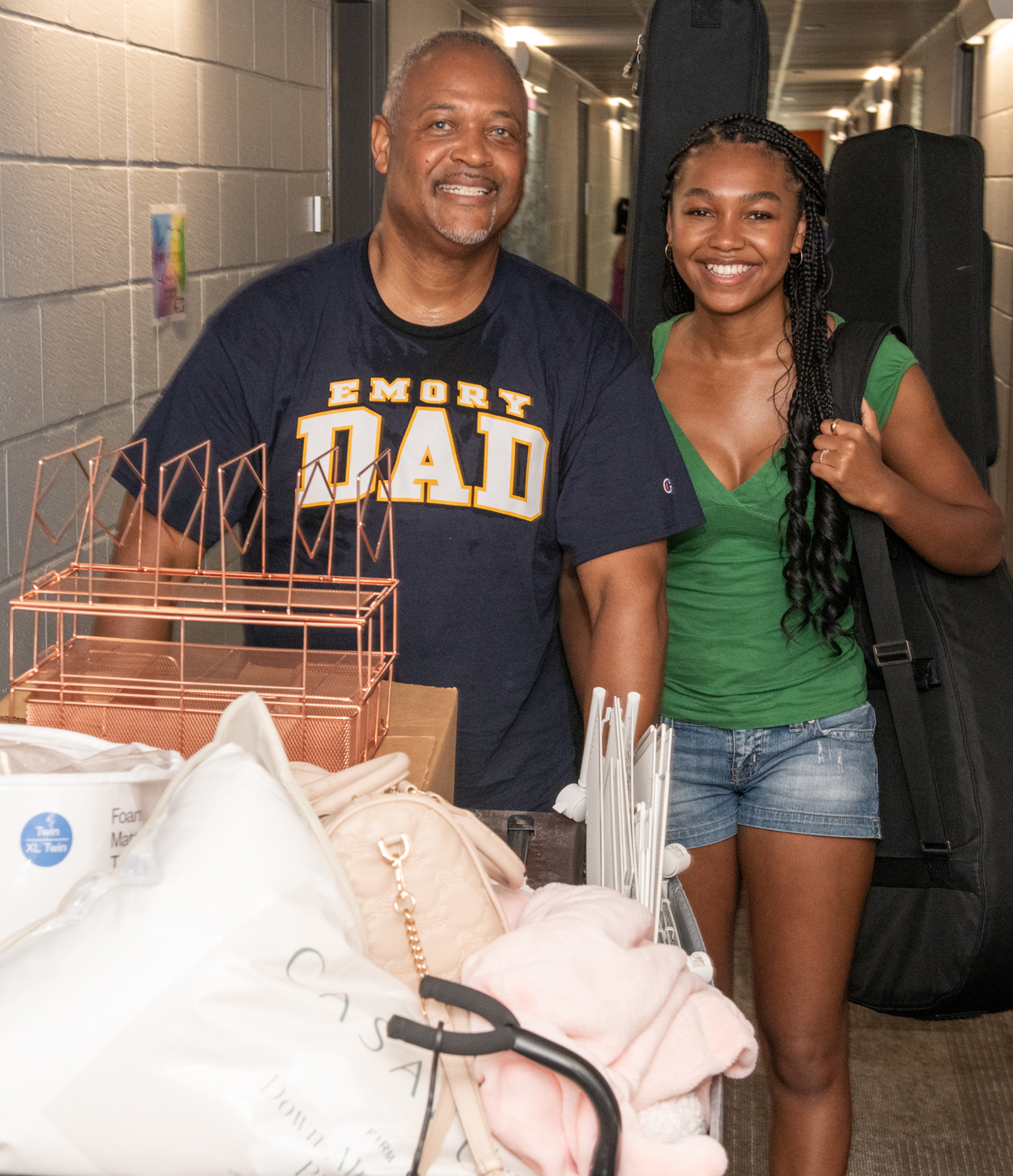 Incoming Oxford students and their families moving in.